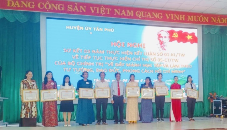 Những mô hình tiên tiến qua 03 năm thực hiện học tập và làm theo tư tưởng, đạo đức, phong cách Hồ Chí Minh ở huyện Tân Phú